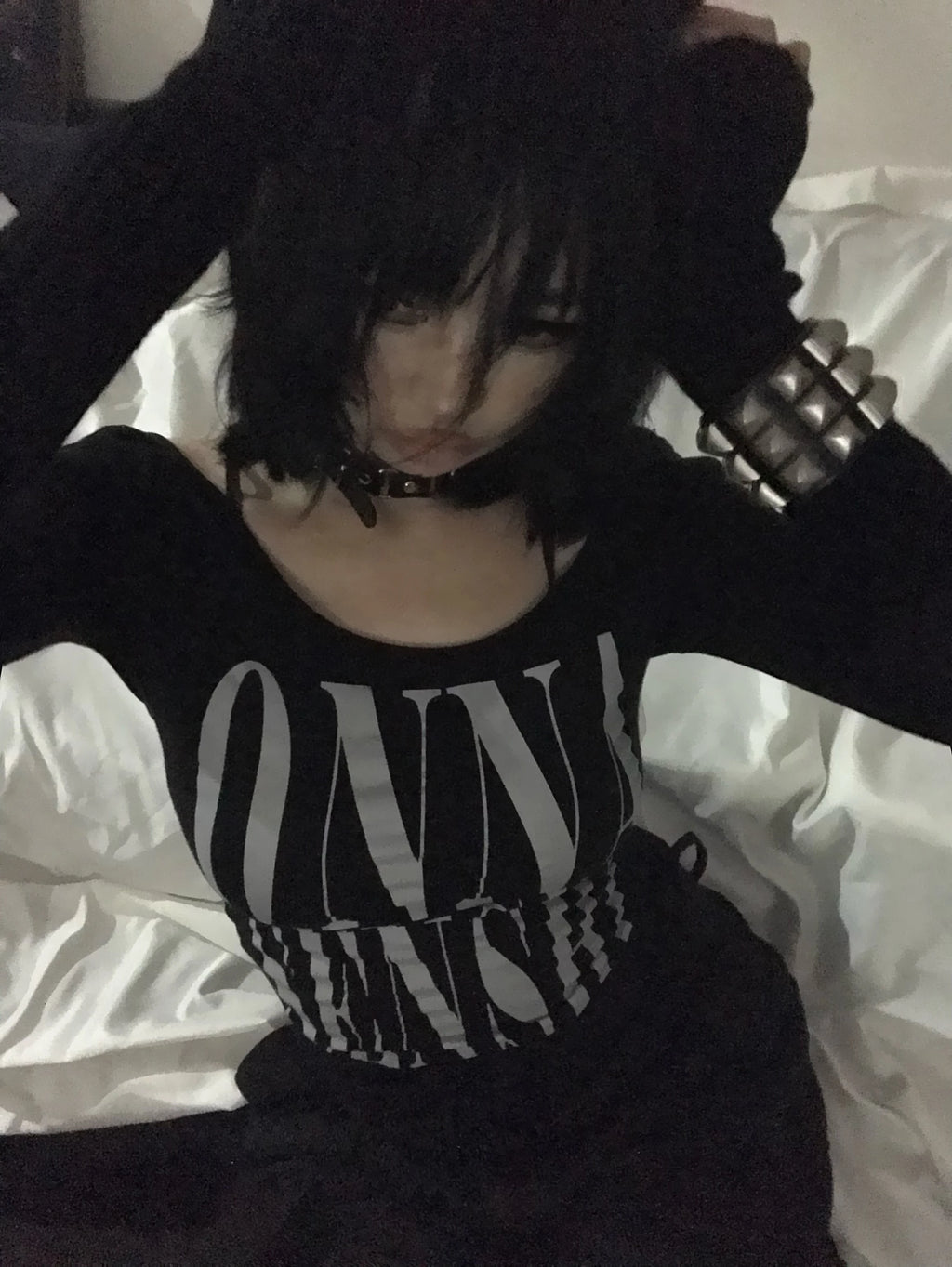 Karrcat Grunge Aesthetics Letter Print Crop Top Trashy Y2k Style Long Sleeve T-shirt Gothic Black Irregular Tops Vintage Punk