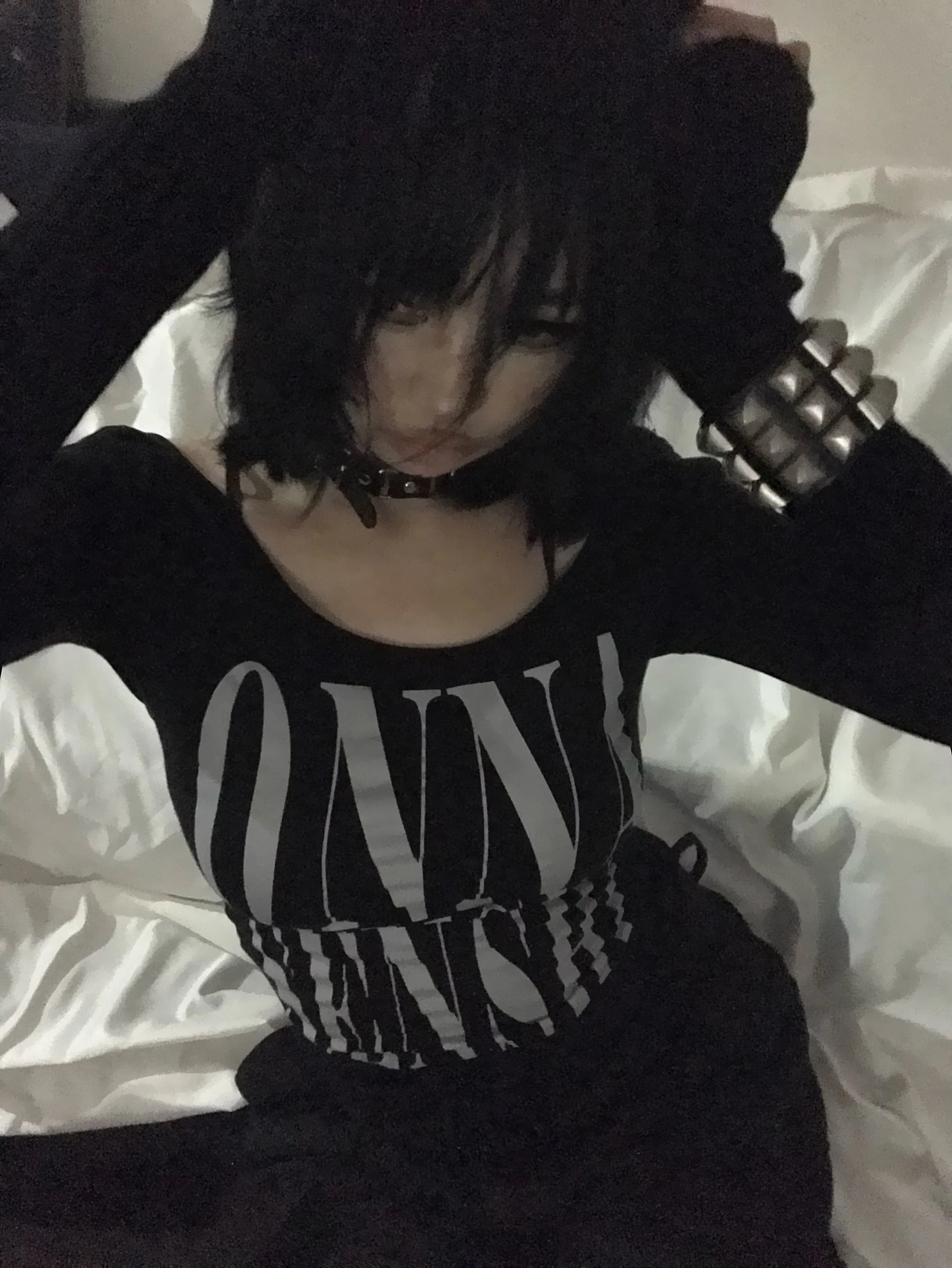 Karrcat Grunge Aesthetics Letter Print Crop Top Trashy Y2k Style Long Sleeve T-shirt Gothic Black Irregular Tops Vintage Punk