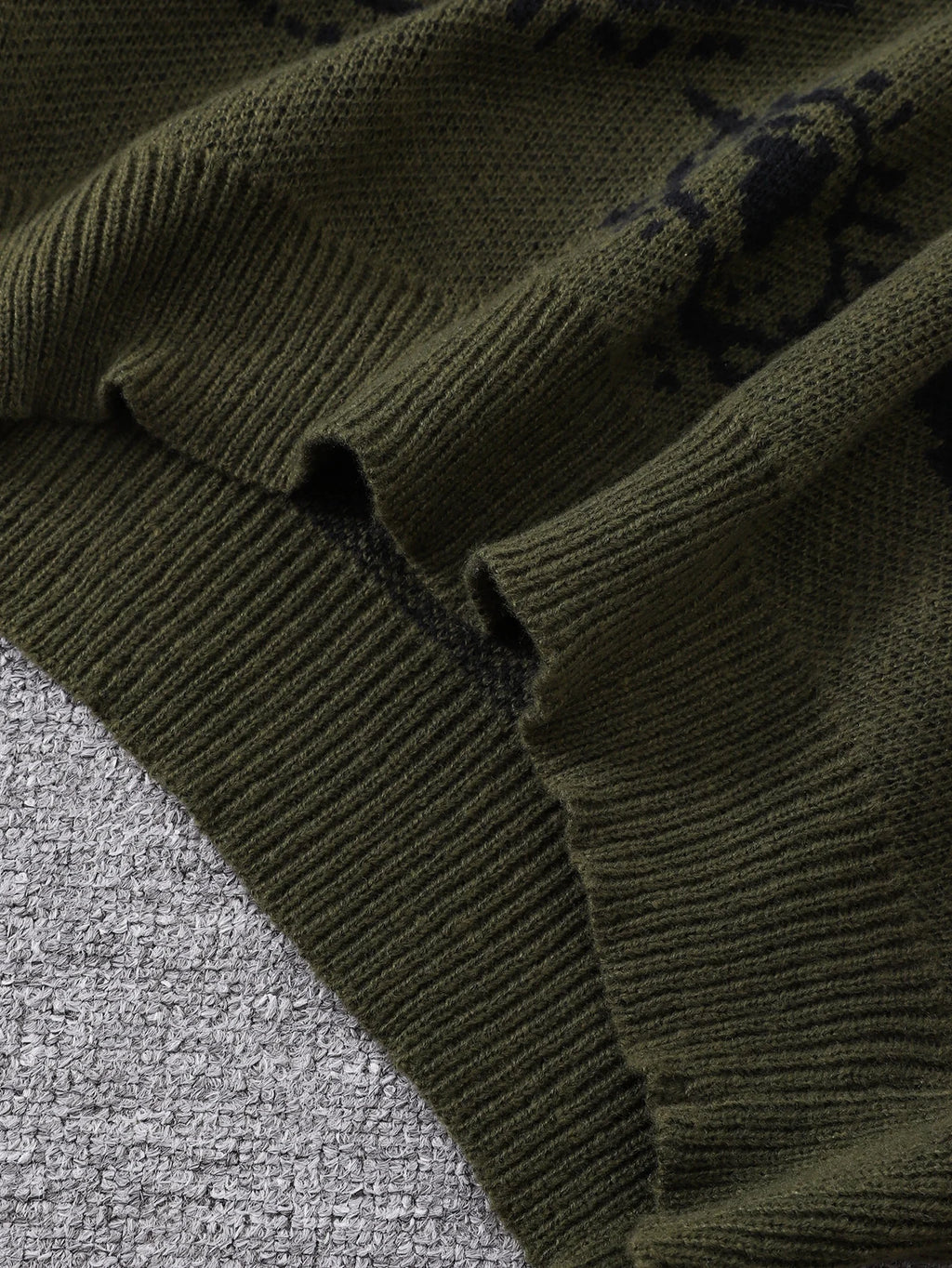 New Popular Autumn and Winter Abstract Eye Jacquard Pattern Pullover Sweater Casual Round Neck Knitted Men's Pullover