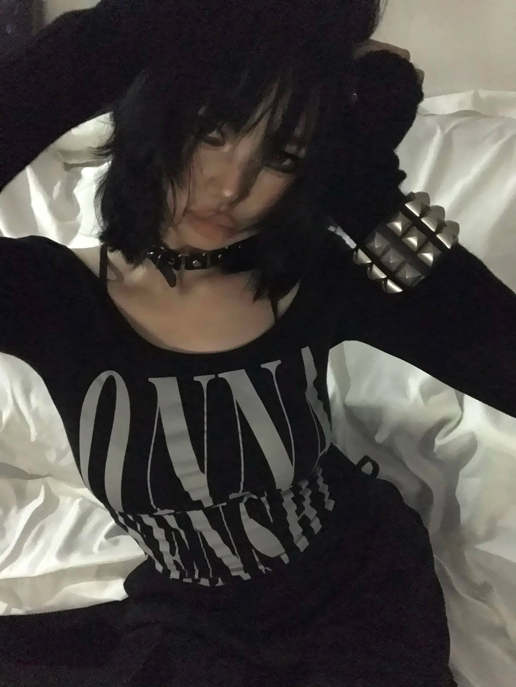 Karrcat Grunge Aesthetics Letter Print Crop Top Trashy Y2k Style Long Sleeve T-shirt Gothic Black Irregular Tops Vintage Punk